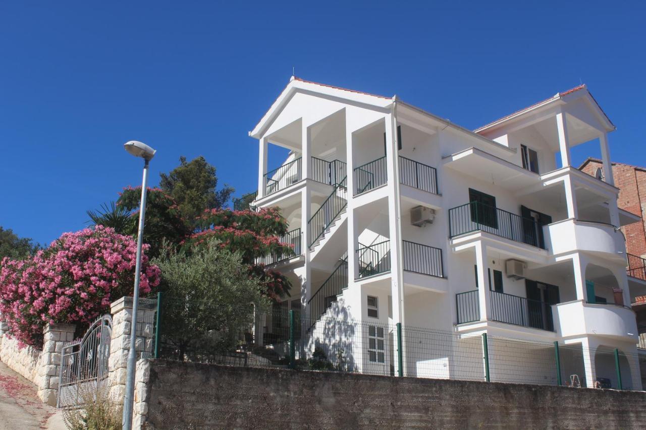 Apartment Udovicic Trogir Exterior foto